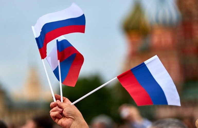 День государственного флага Российской Федерации. Тематическая экскурсия «От стяга до флага»