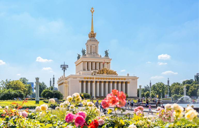 Обзорная экскурсия для школьников по выставке «Образ Москвы в русском искусстве  из коллекции Государственного Русского музея»