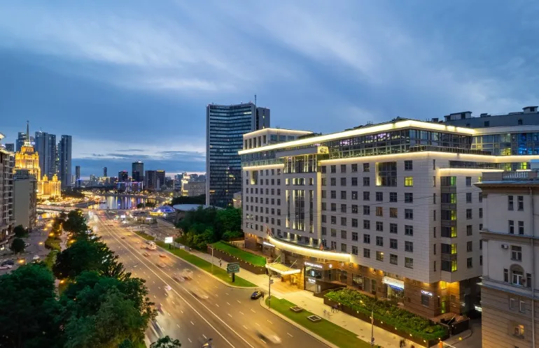 Отель и Апартаменты «ЗВЕЗДЫ АРБАТА» 5* (ех. «Мариотт Новый Арбат»)