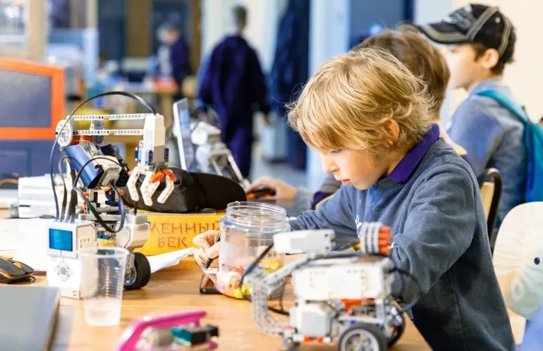 Праздничая программа ко Дню ребенка в КулибинПро